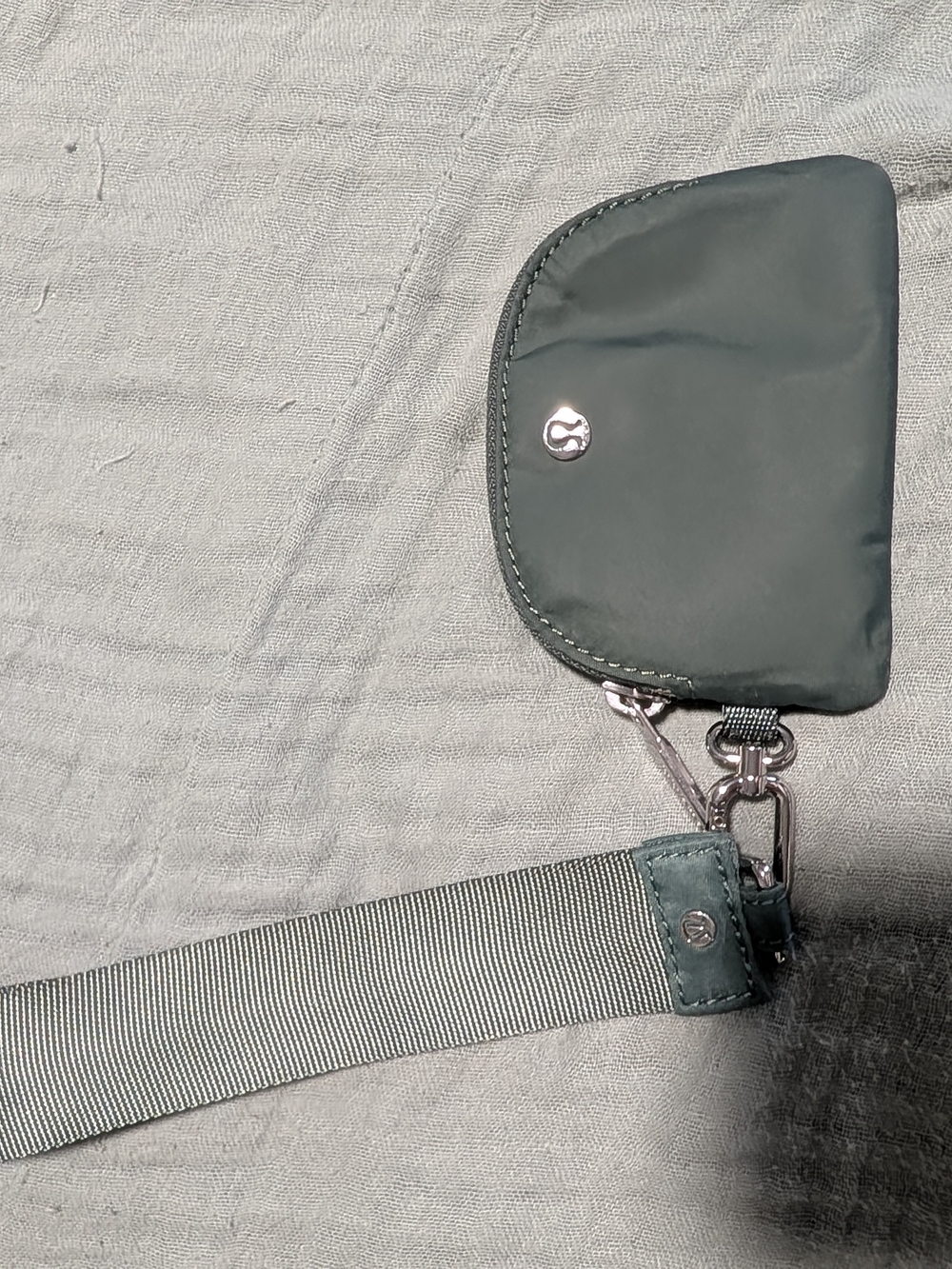 Lululemon Dual Pouch Wristlet Rounded Coin Pouch & Keychain Strap Forest Green
